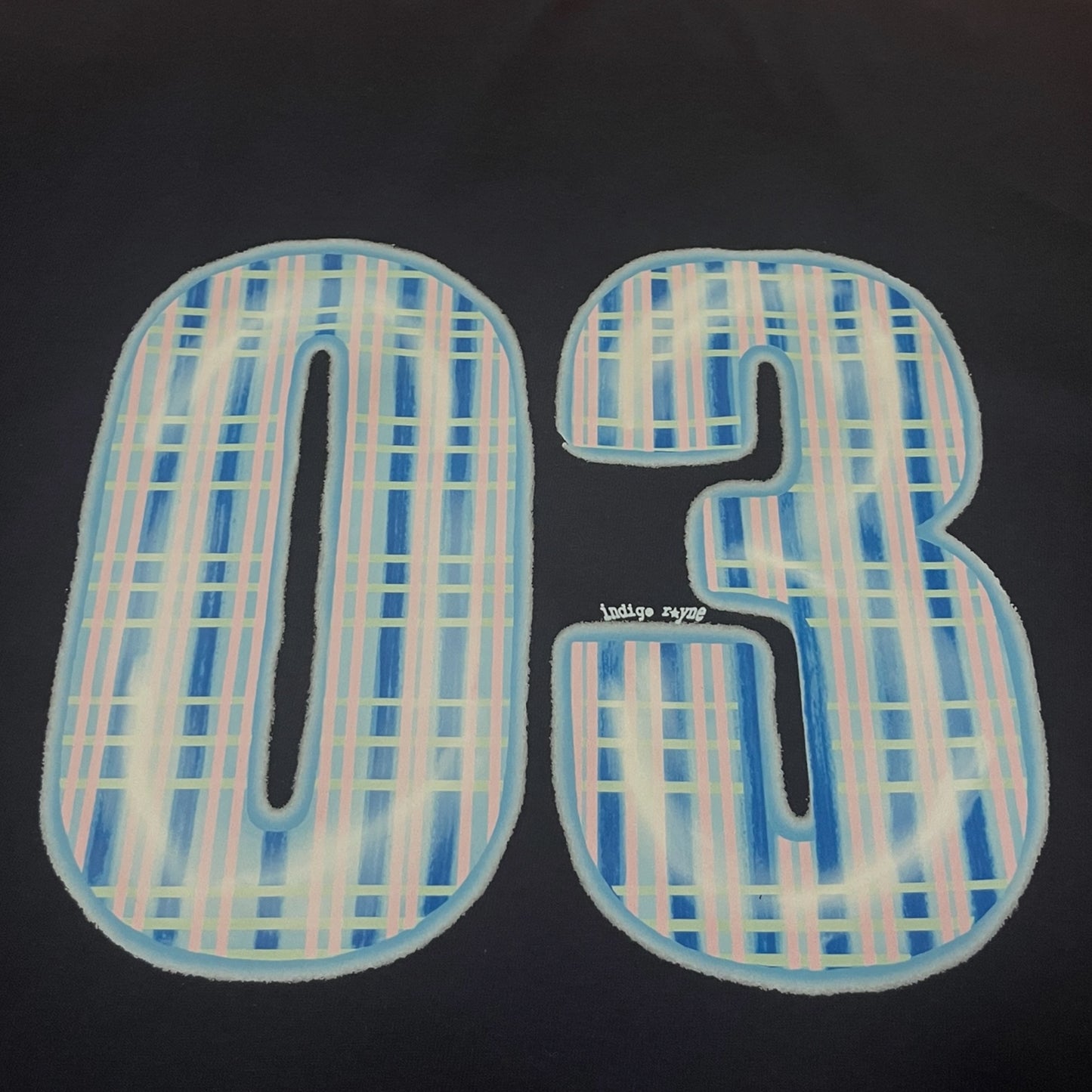 03 plaid logo boxy tee